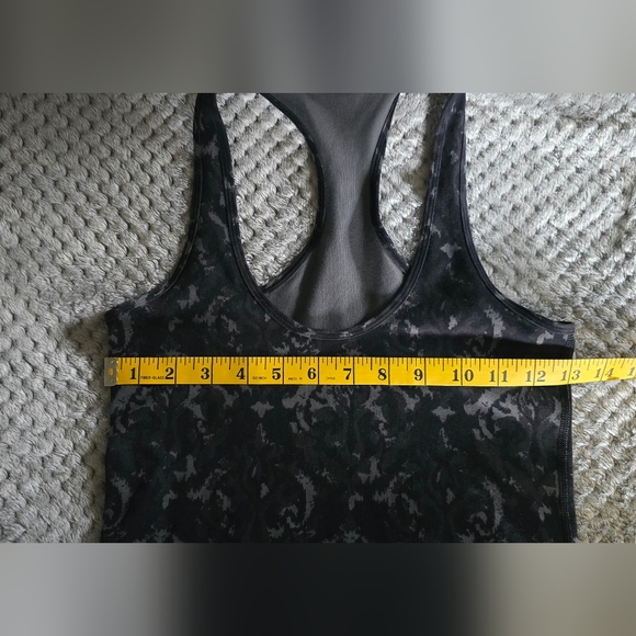 Lululemon Tank - Picture 4 of 4